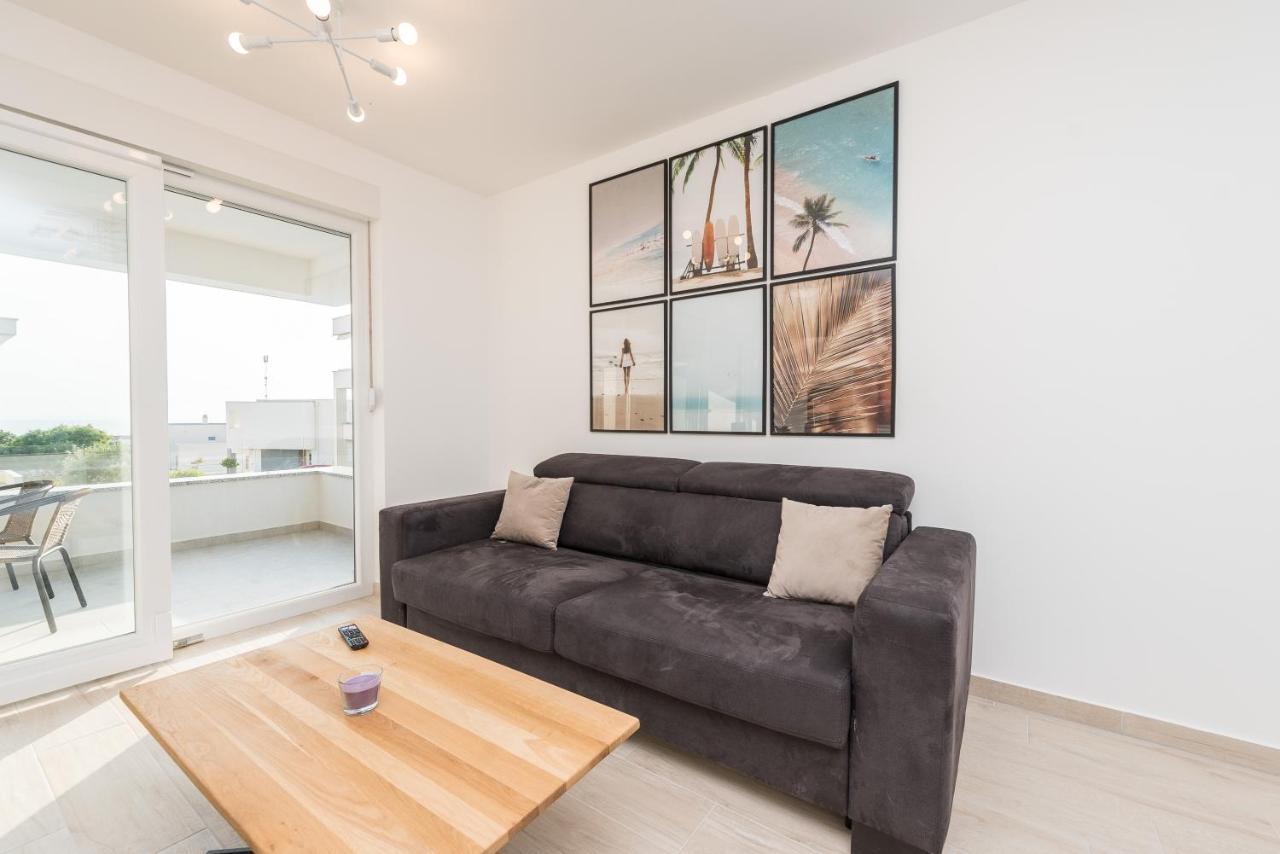 Sara Luxury Apartment With A Pool Novalja Zewnętrze zdjęcie