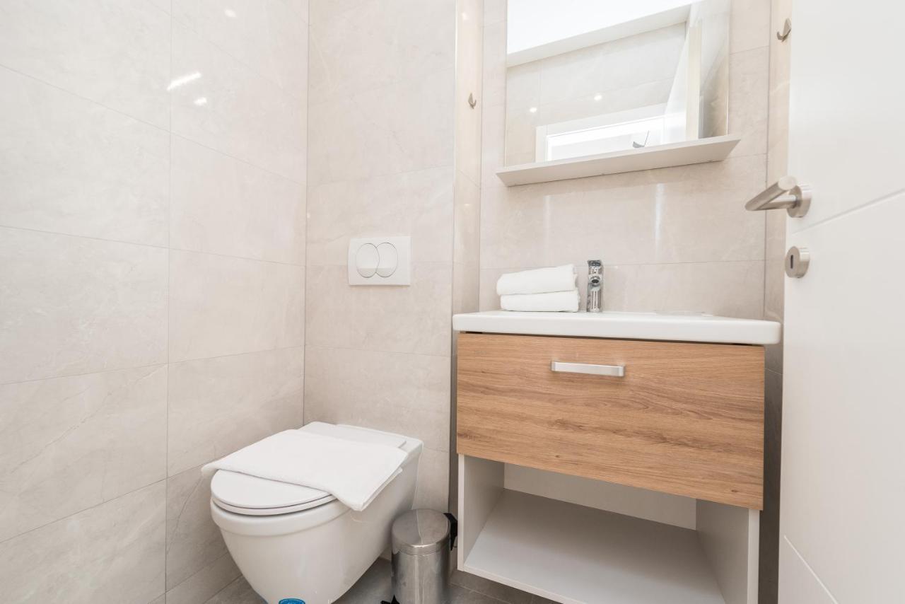 Sara Luxury Apartment With A Pool Novalja Zewnętrze zdjęcie