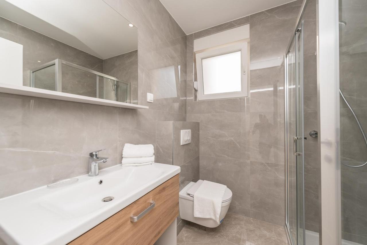 Sara Luxury Apartment With A Pool Novalja Zewnętrze zdjęcie