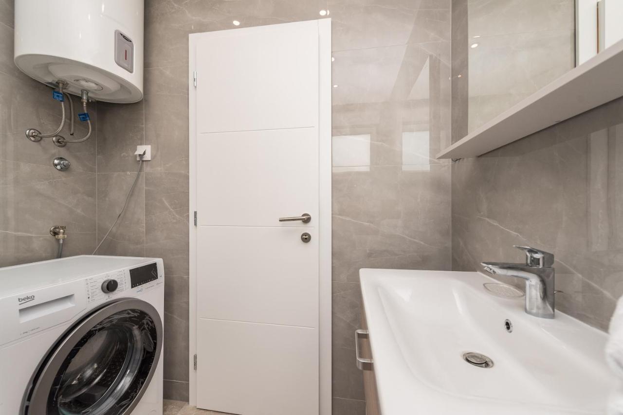 Sara Luxury Apartment With A Pool Novalja Zewnętrze zdjęcie