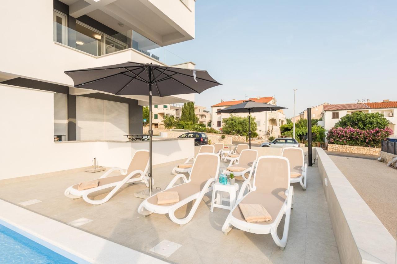 Sara Luxury Apartment With A Pool Novalja Zewnętrze zdjęcie